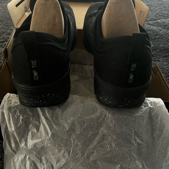 Sketchers work shoe - Picture 5 of 6